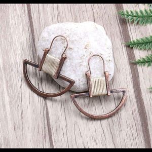 Abstract Anthropologie threaded earrings